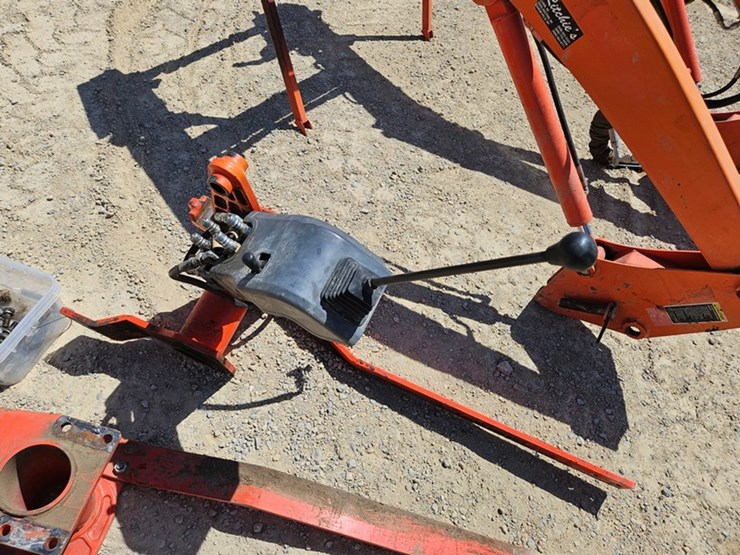 kubota-la844-image-24
