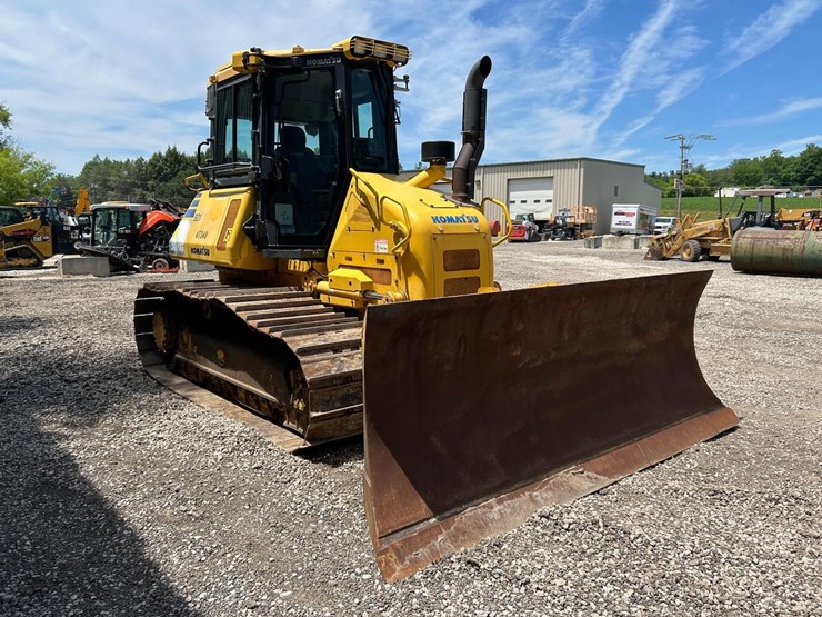 2017-komatsu-d51pxi-24-image-6
