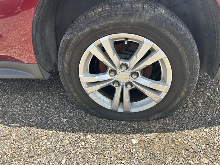 2012-chevrolet-equinox-lt-image-9