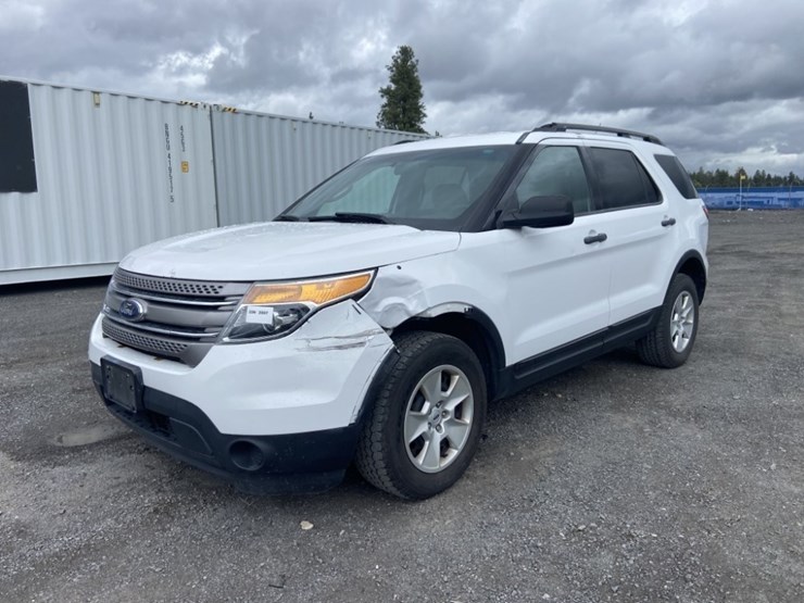 2013-ford-explorer-image-1