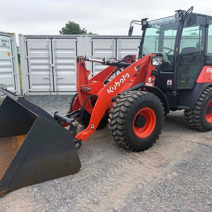KUBOTA R640