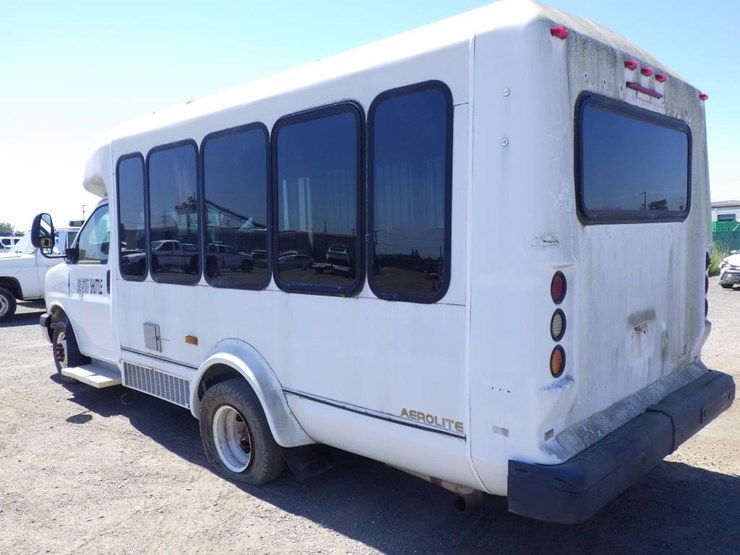 2009-chevrolet-express-3500-image-5