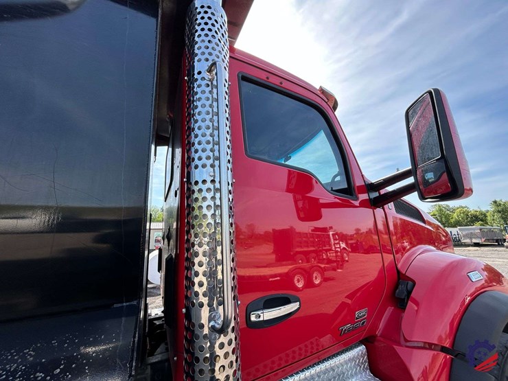 2020-kenworth-t880-image-26