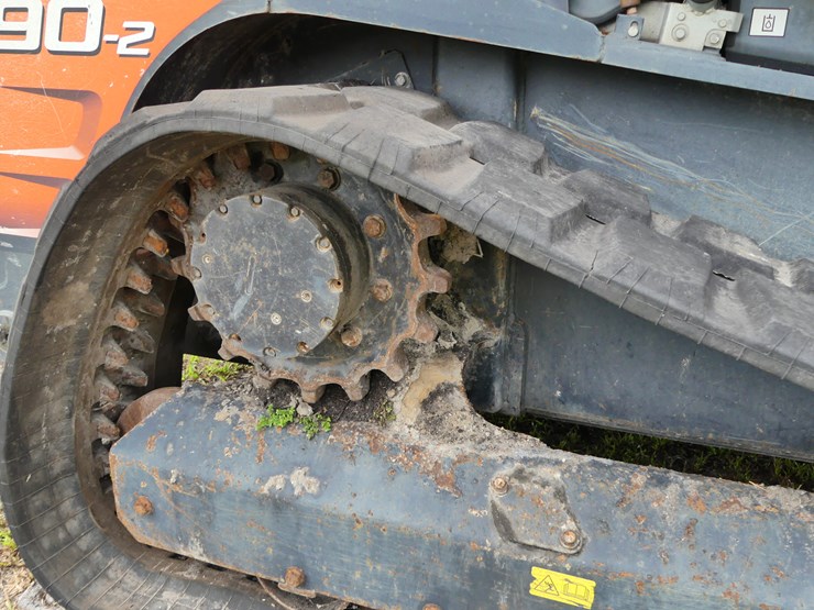 kubota-svl90-2-image-5