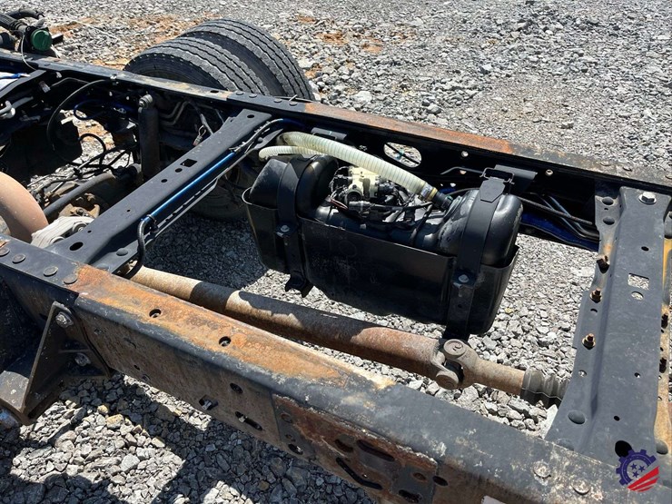2016-ford-f550-image-29