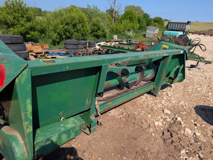 john-deere-444-image-5