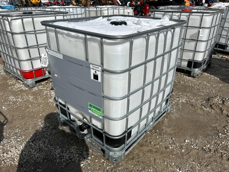 water-tank-tote-image-2