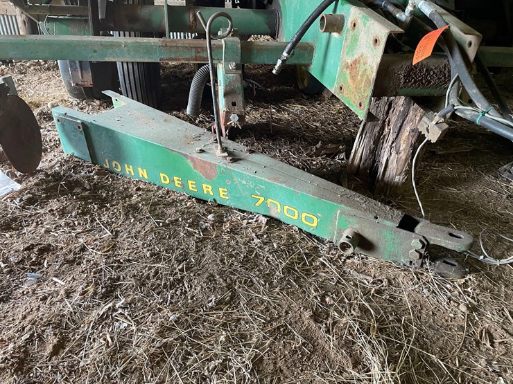 john-deere-7000-image-4