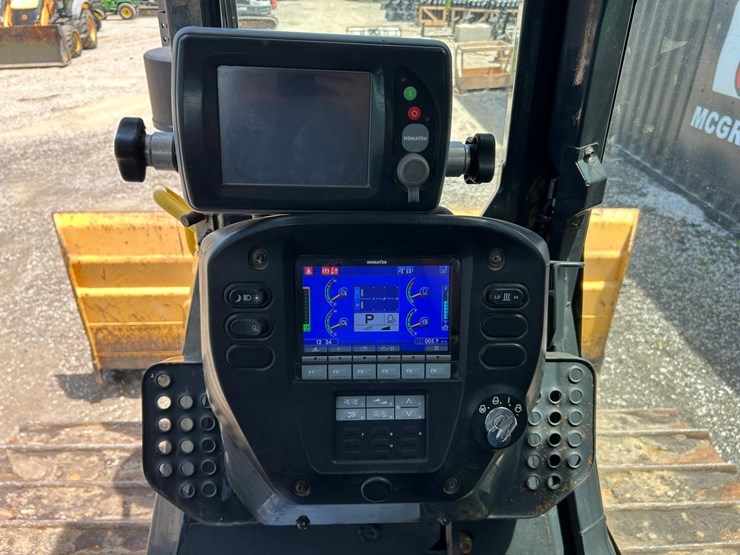 2017-komatsu-d51pxi-24-image-24