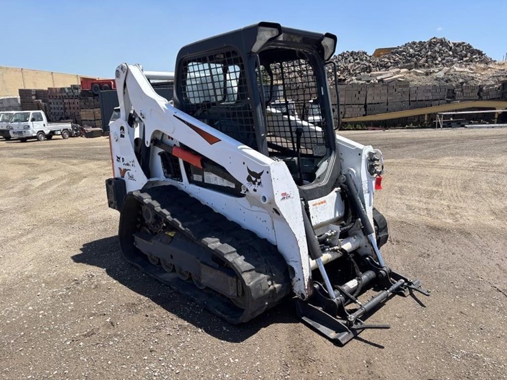 2019-bobcat-t595-image-2