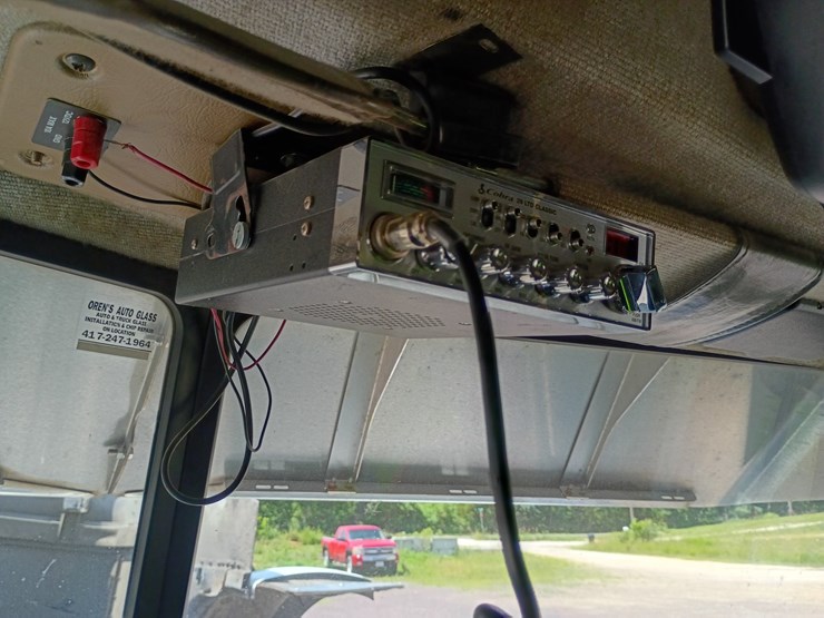 1998-peterbilt-379-image-62
