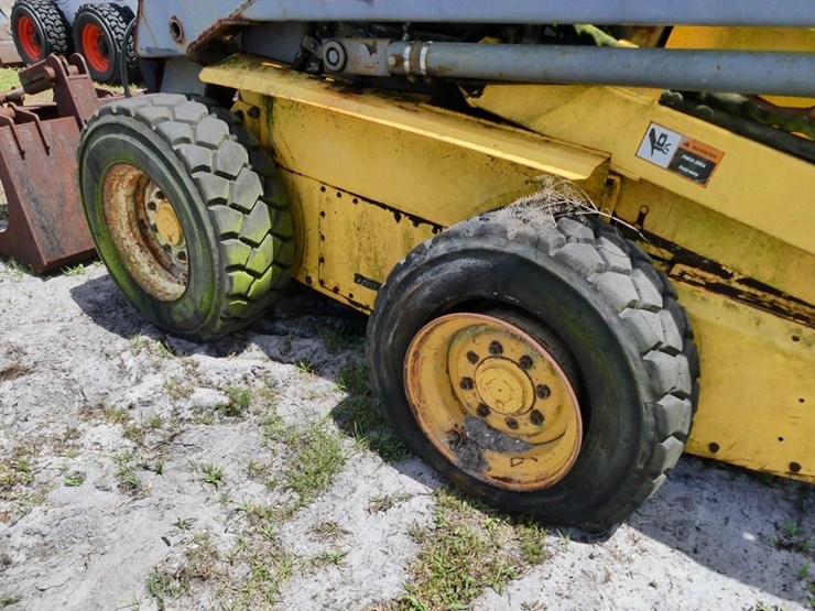 new-holland-ls180-image-9