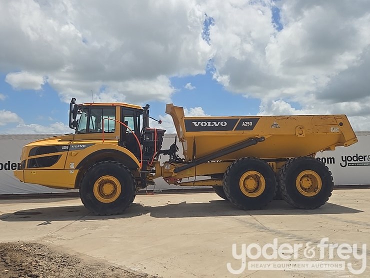 2022-volvo-a25g-image-2