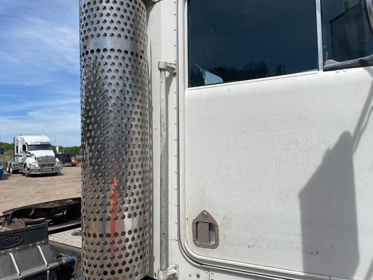 1988-kenworth-t800-image-46