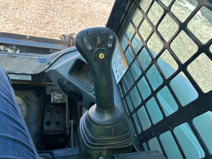 2019-bobcat-t450-image-20