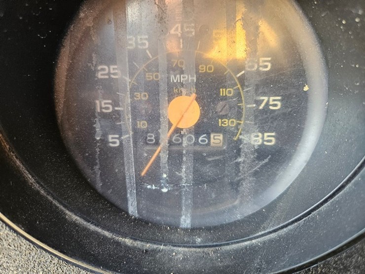 1986-chevrolet-30-image-30