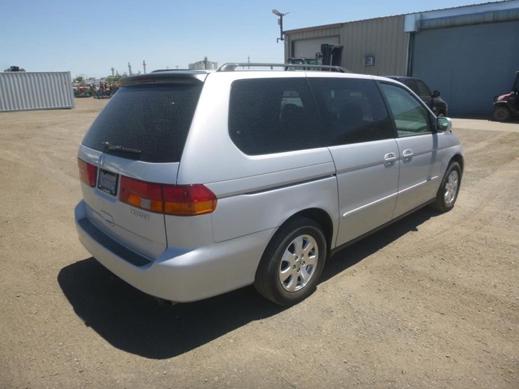 2002-honda-odyssey-image-3