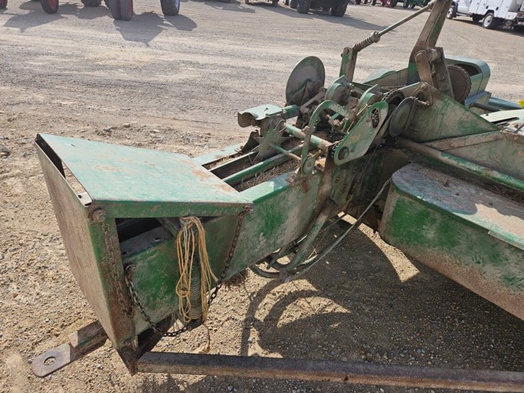 john-deere-24t-image-22