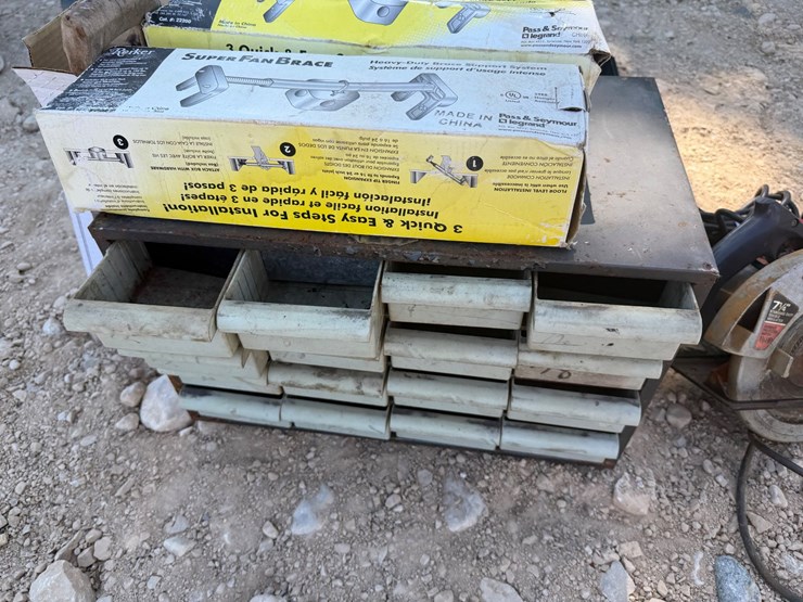 #5516-•-dewalt-sawzall-image-5