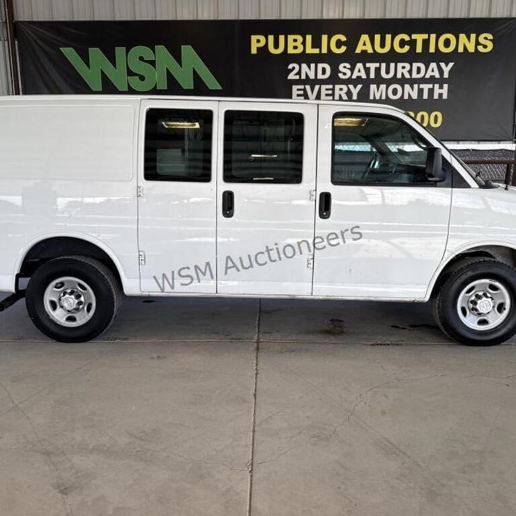 2015 CHEVROLET EXPRESS 2500