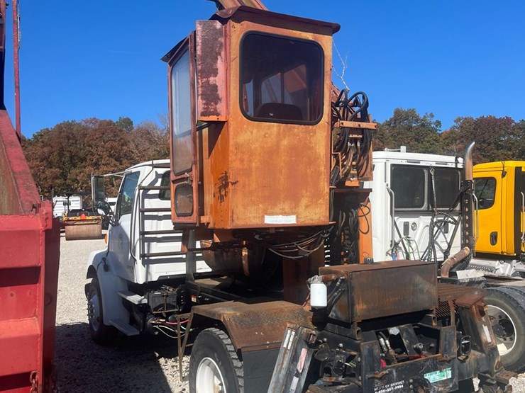 2006-sterling-l7500-image-5