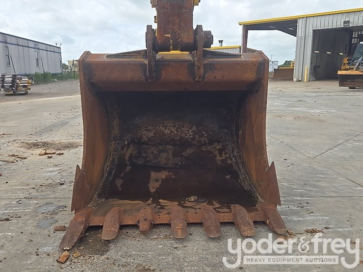 2023-komatsu-pc490-lc-10-image-20