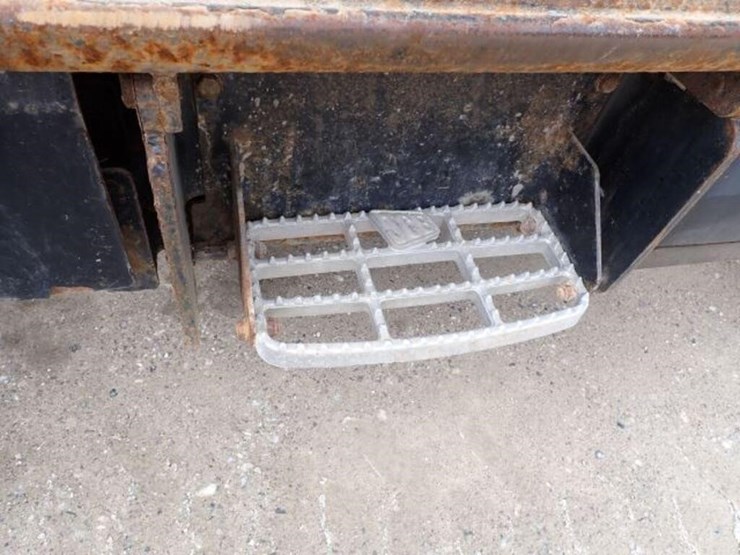 2010-jcb-510-56-image-32