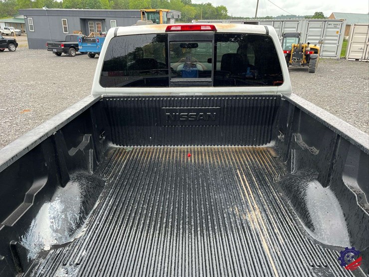 2004-nissan-titan-image-17