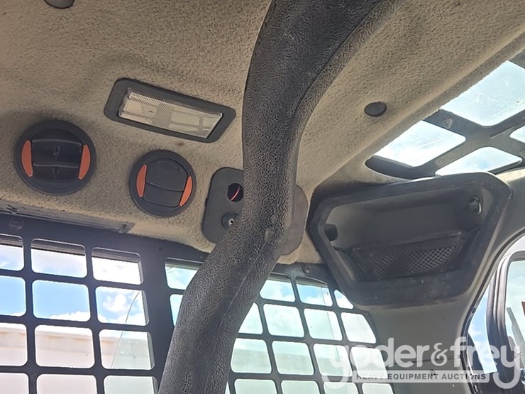 2021-bobcat-t66-image-45