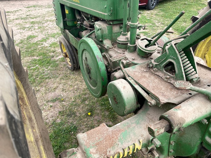 john-deere-b-image-17