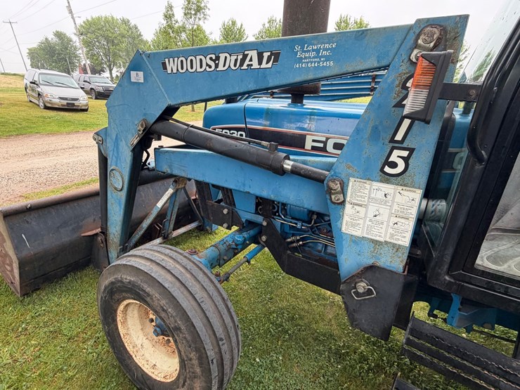 new-holland-5030-image-13