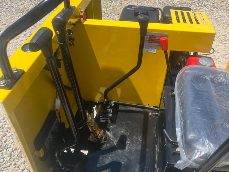 #109-•-crawler-dumper-with-seat-cd25-image-8