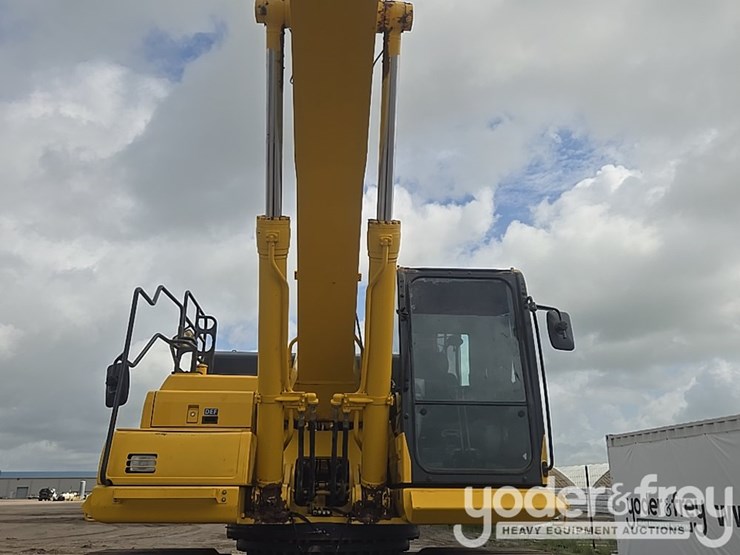 2023-komatsu-pc490-lc-10-image-24