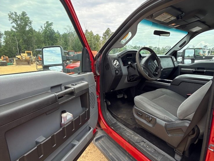2011-ford-f350-image-12