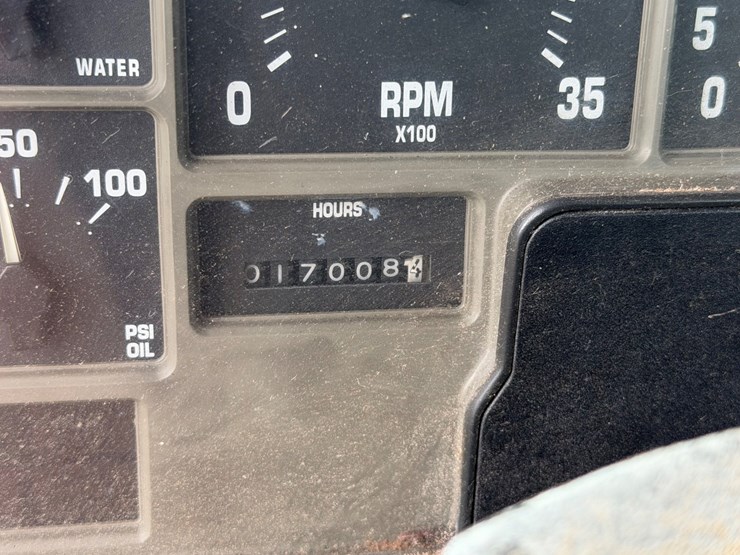 1999-case-ih-8100-image-34
