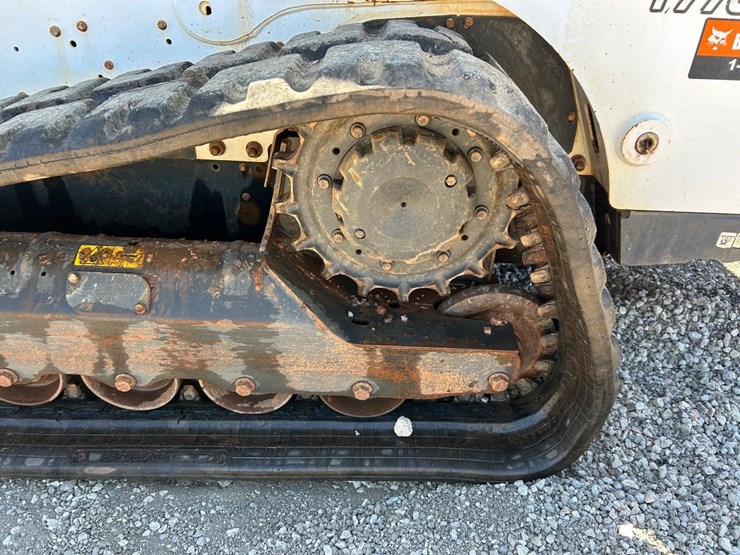 2021-bobcat-t770-image-18