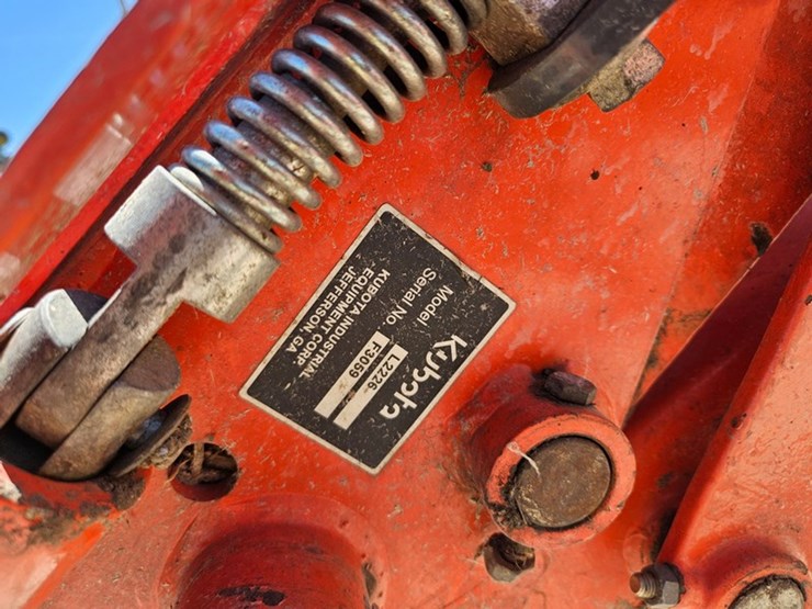 kubota-la844-image-27