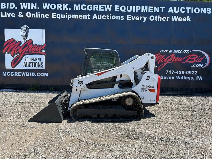 2022-bobcat-t770-image-1