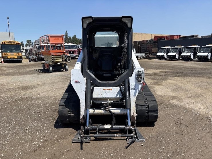 2019-bobcat-t595-image-6