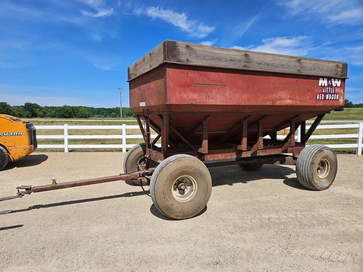 m&w-little-red-wagon-image-1
