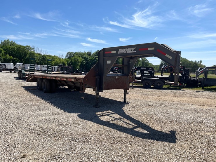 #456-•-2014-maxey-25'-gooseneck-flatbed-trailer-(has-wi-title)-(helenville,-wi)-image-3