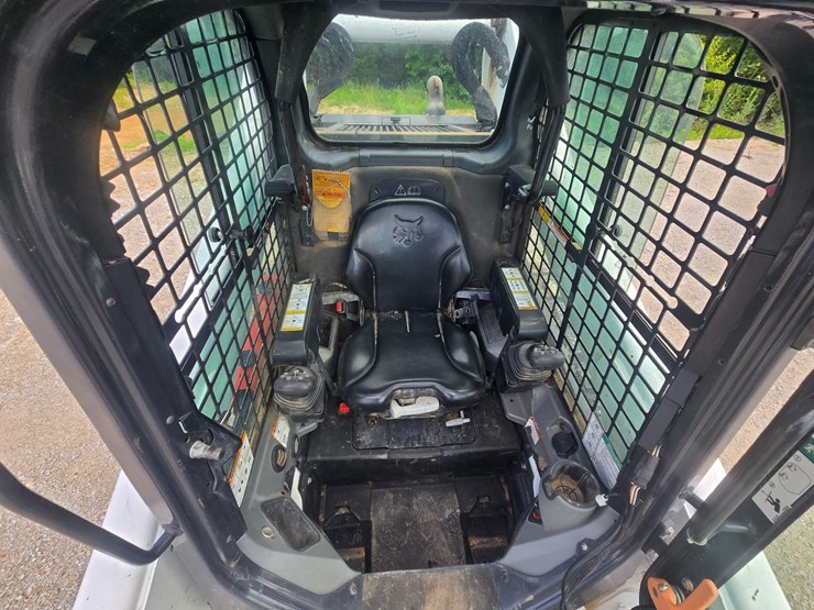 2020-bobcat-t770-image-24