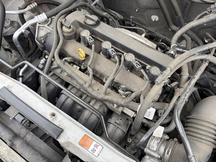 2012-ford-escape-xls-image-12