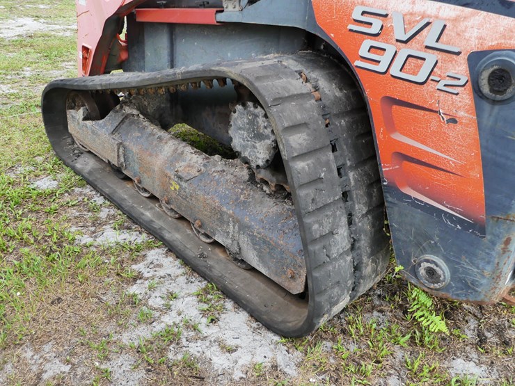 kubota-svl90-2-image-9