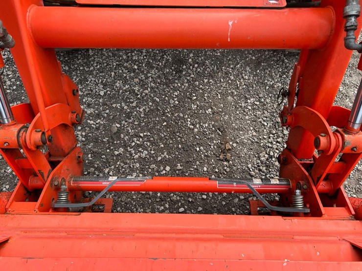 kubota-m7040d-image-10