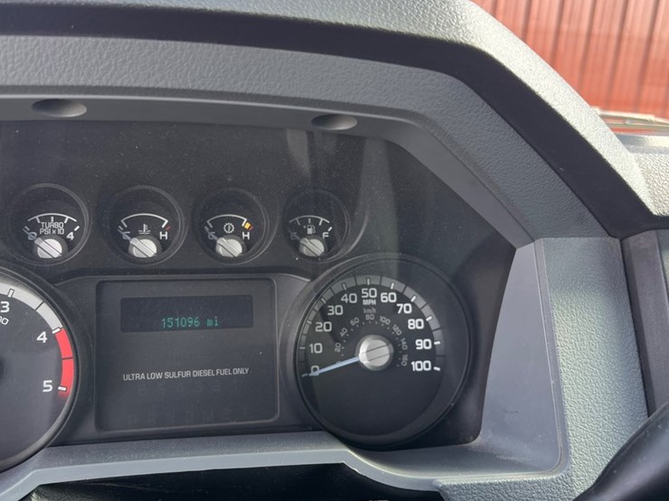 2015-ford-f550-image-3