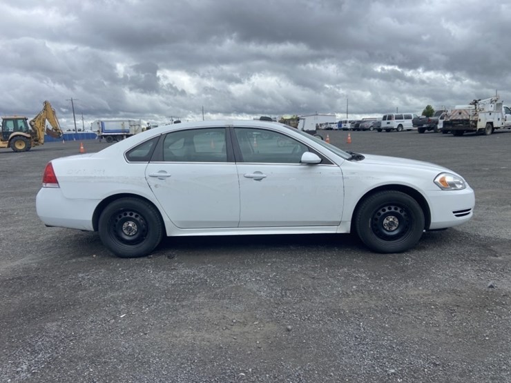 2013-chevrolet-impala-sedan-image-6