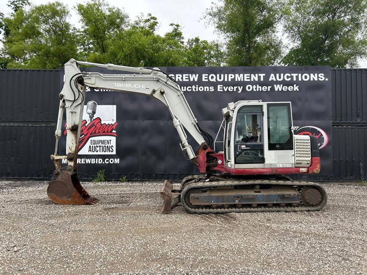 takeuchi-tb1140-image-1