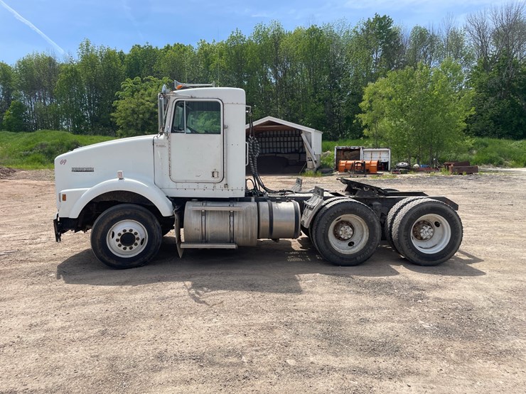 1988-kenworth-t800-image-8