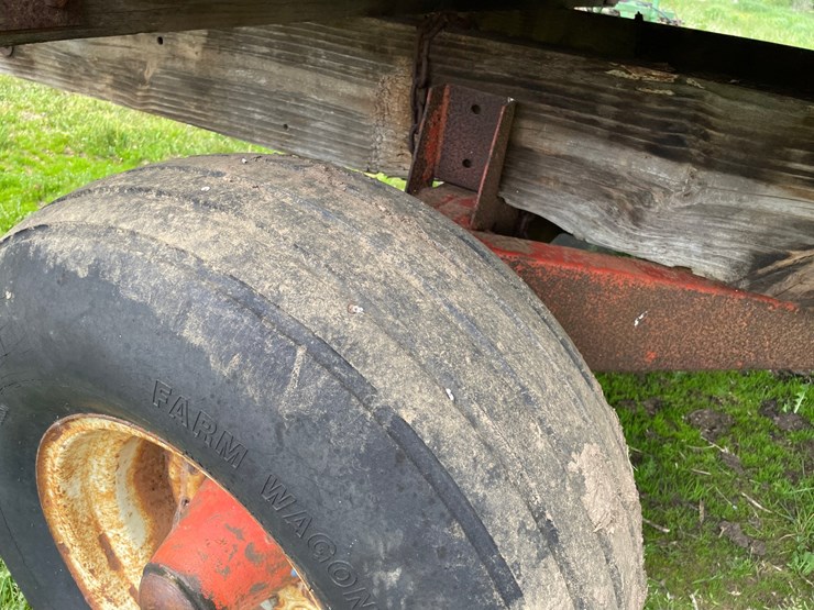 #220-•-h+s-super-7+4-chopper-box-(ringle,-wi)-image-22